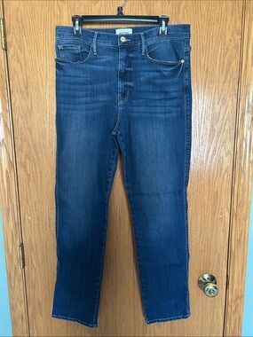 FRAME Le Sylvie Slender Straight Jeans